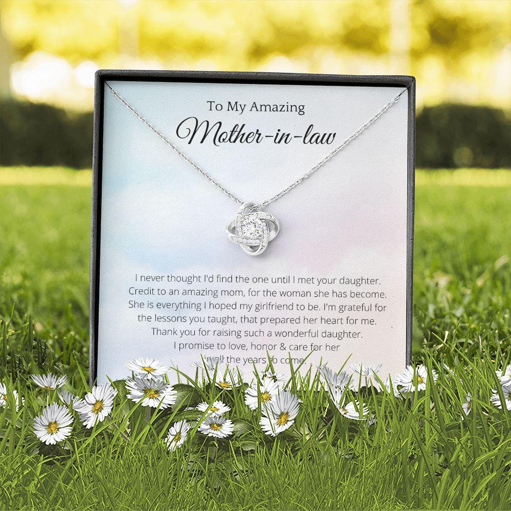 https://4lovebirds.com/cdn/shop/files/mother-in-law-necklace-gift-for-mother-s-day-from-daughter-or-son-birthday-gift-mother-s-day-necklace-beautiful-gift-for-my-second-mom-4lovebirds-10_d23143cf-6363-4953-bb7f-6b3018f29b16.jpg?v=1689398044